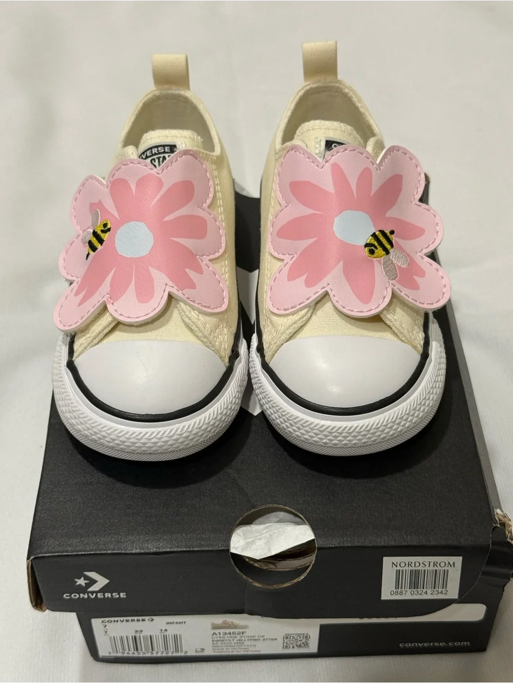 🆕 Kids Chuck Taylor AlI Star One Strap Sneaker